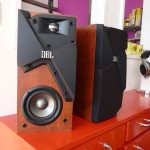 JBL-Studio130-mau-do