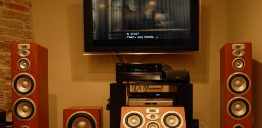 Loa JBL Studio L880 anh dai dien