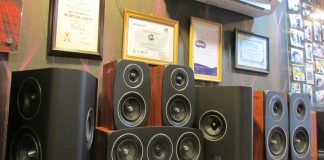 Loa Jamo C93 anh dai dien