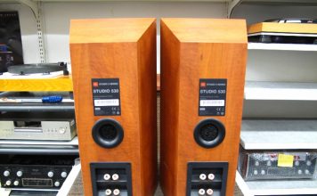 Loa JBL Studio 530 – Loa bookshelf Studio của JBL mat sau Loa JBL STUDIO 530 black