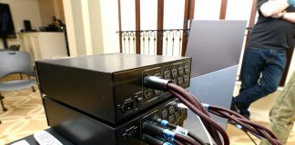 Day nguon AudioQuest Hurricane High Current chuan