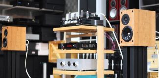 Loa ProAc Response DB1 chuan