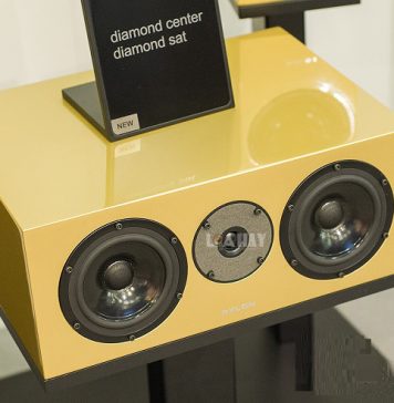 Loa Pylon Audio Diamond Center ghi điểm với chất âm trung thực Loa Pylon Audio Diamond Center tot chuan