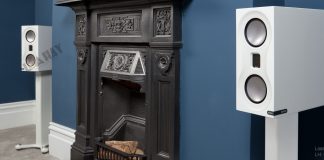 loa Monitor Audio Studio white