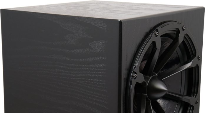 Loa MJ Acoustics Reference 805: Nội lực đến từ công suất mạnh mẽ
